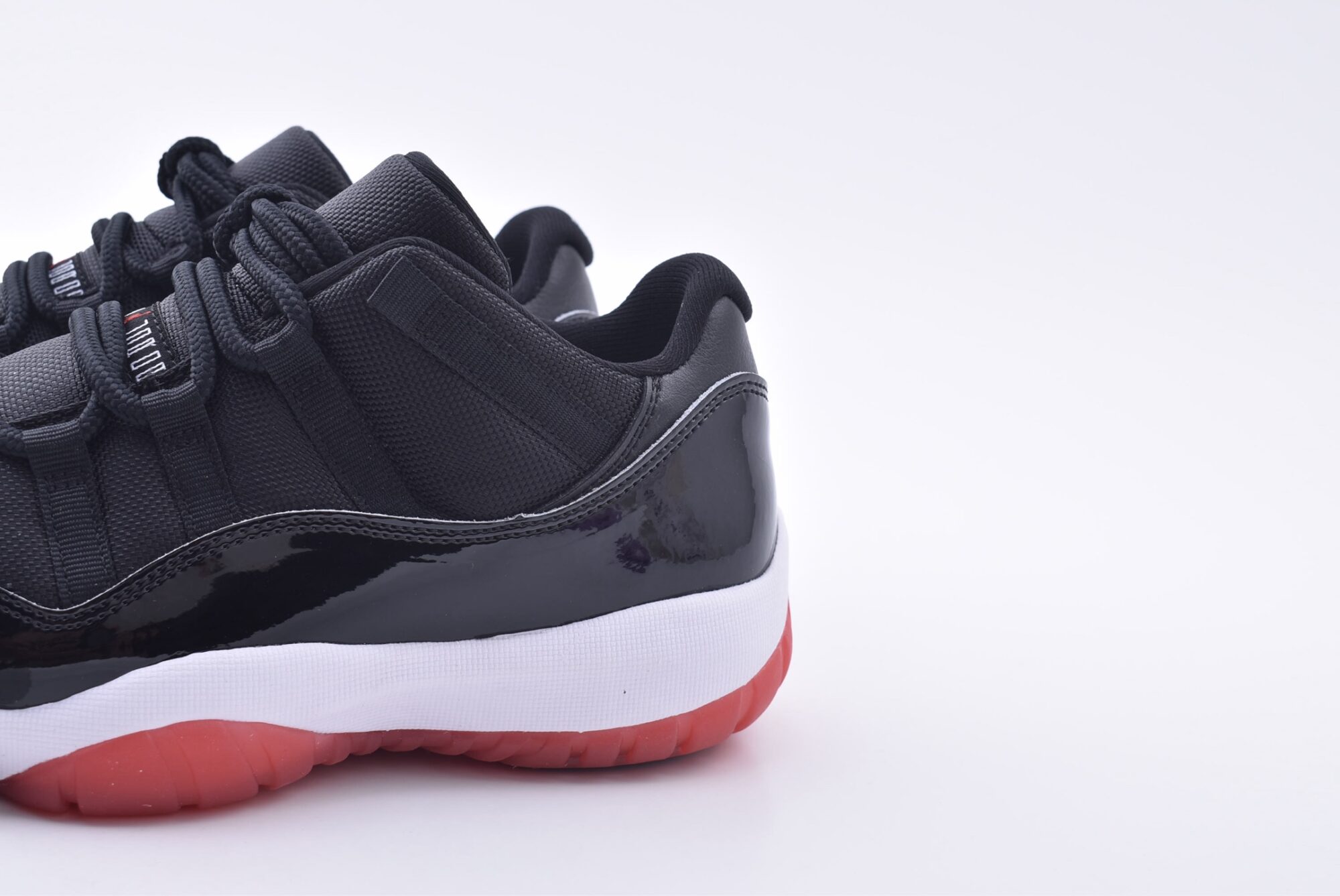 Air Jordan 11 - Image 6