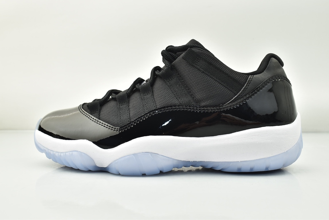 Air Jordan 11