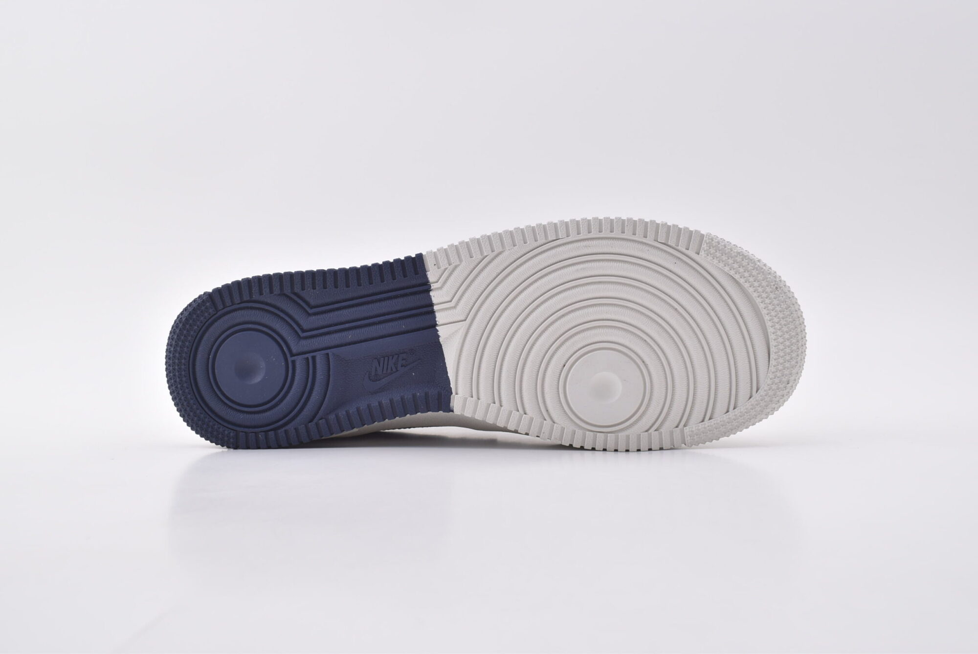 Nike Air Force 1 '07 Low - Image 7