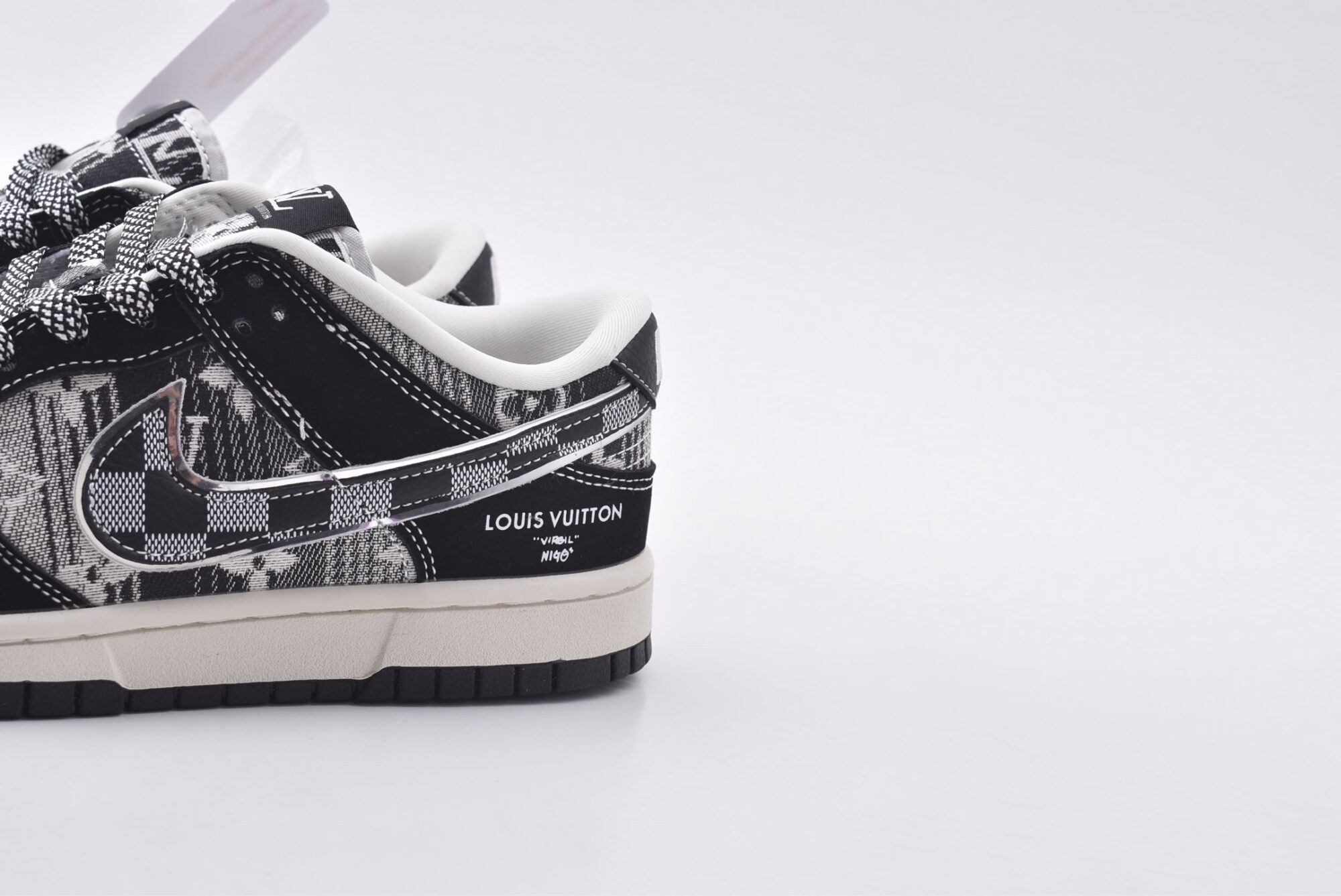 Nike Dunk Low SB - Image 6