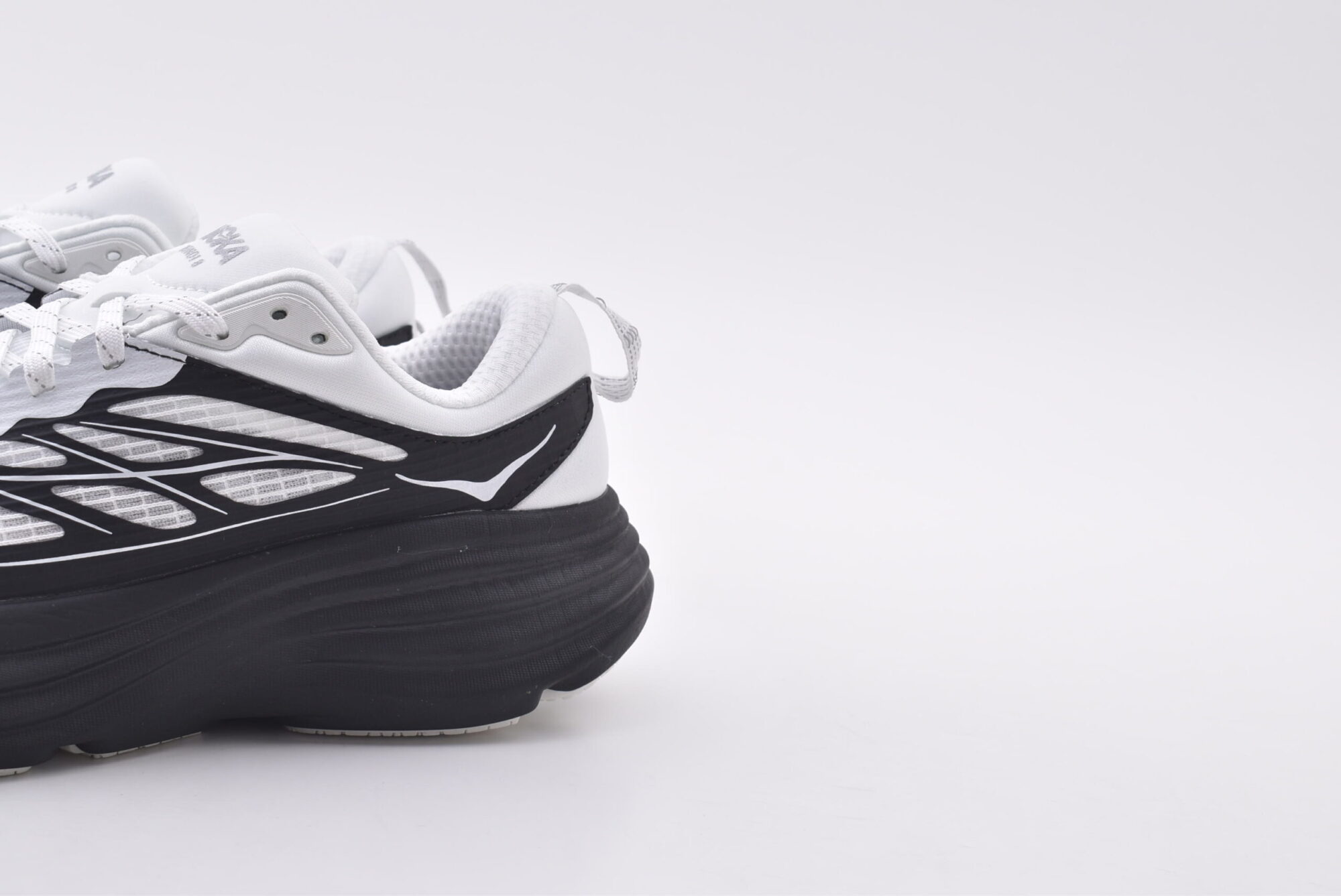 HOKA U BONDI 8TS CAGED 8 - Image 6