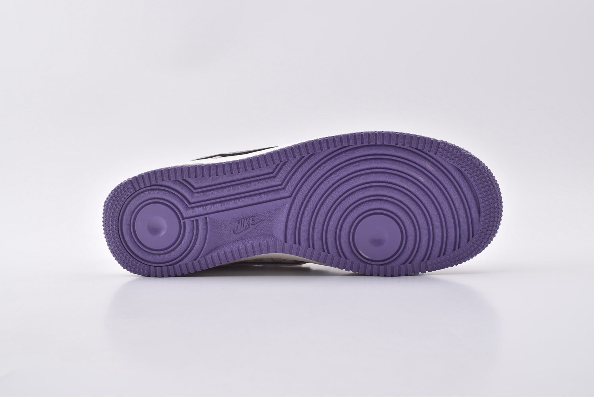 Nike Air Force 1 x Labubu - Image 7