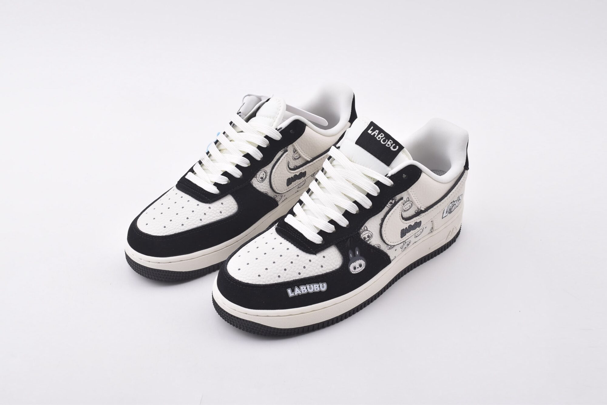 Nike Air Force 1 x Labubu - Image 2