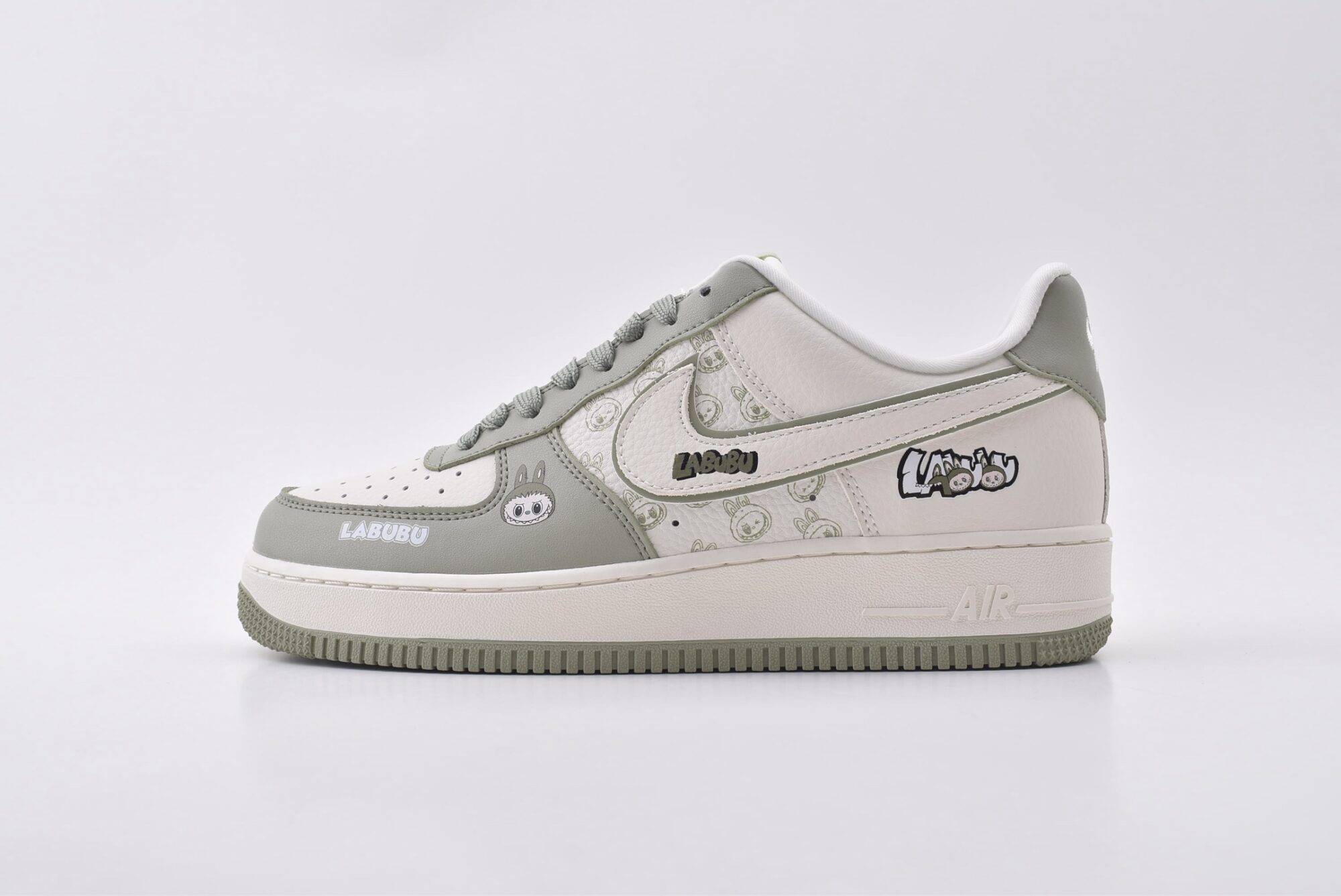 Nike Air Force 1 x Labubu