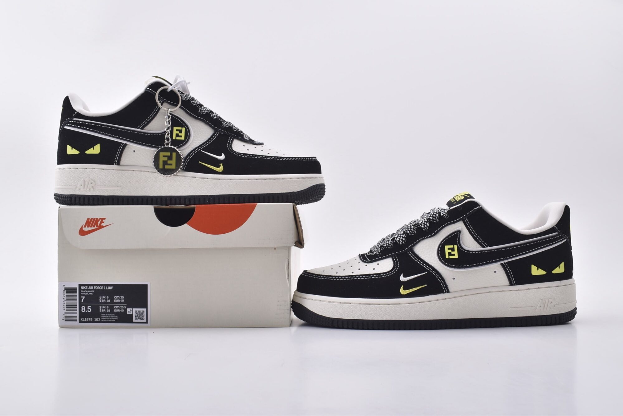 nike air force 1(black and white)