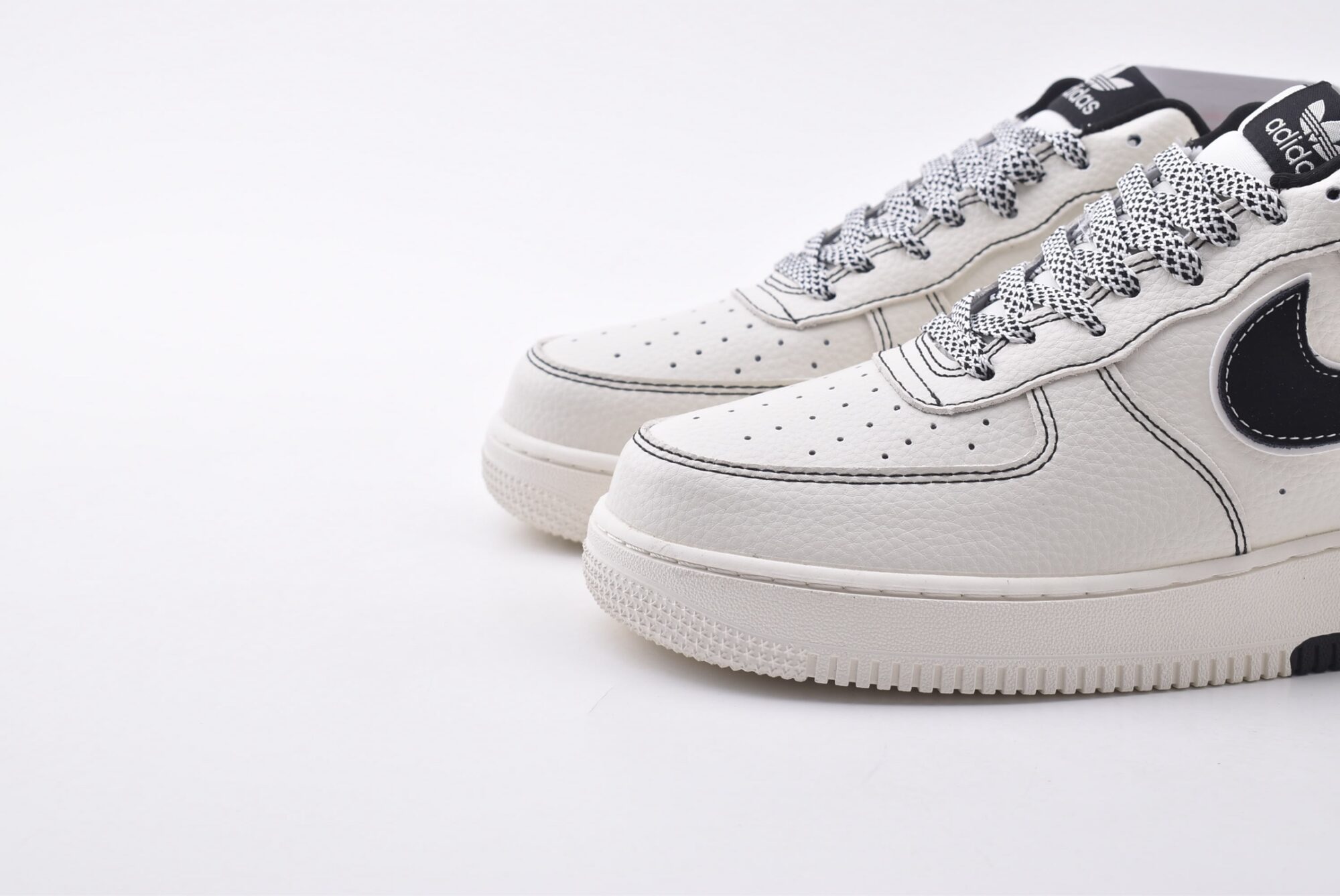 nike air force 1(white and black)