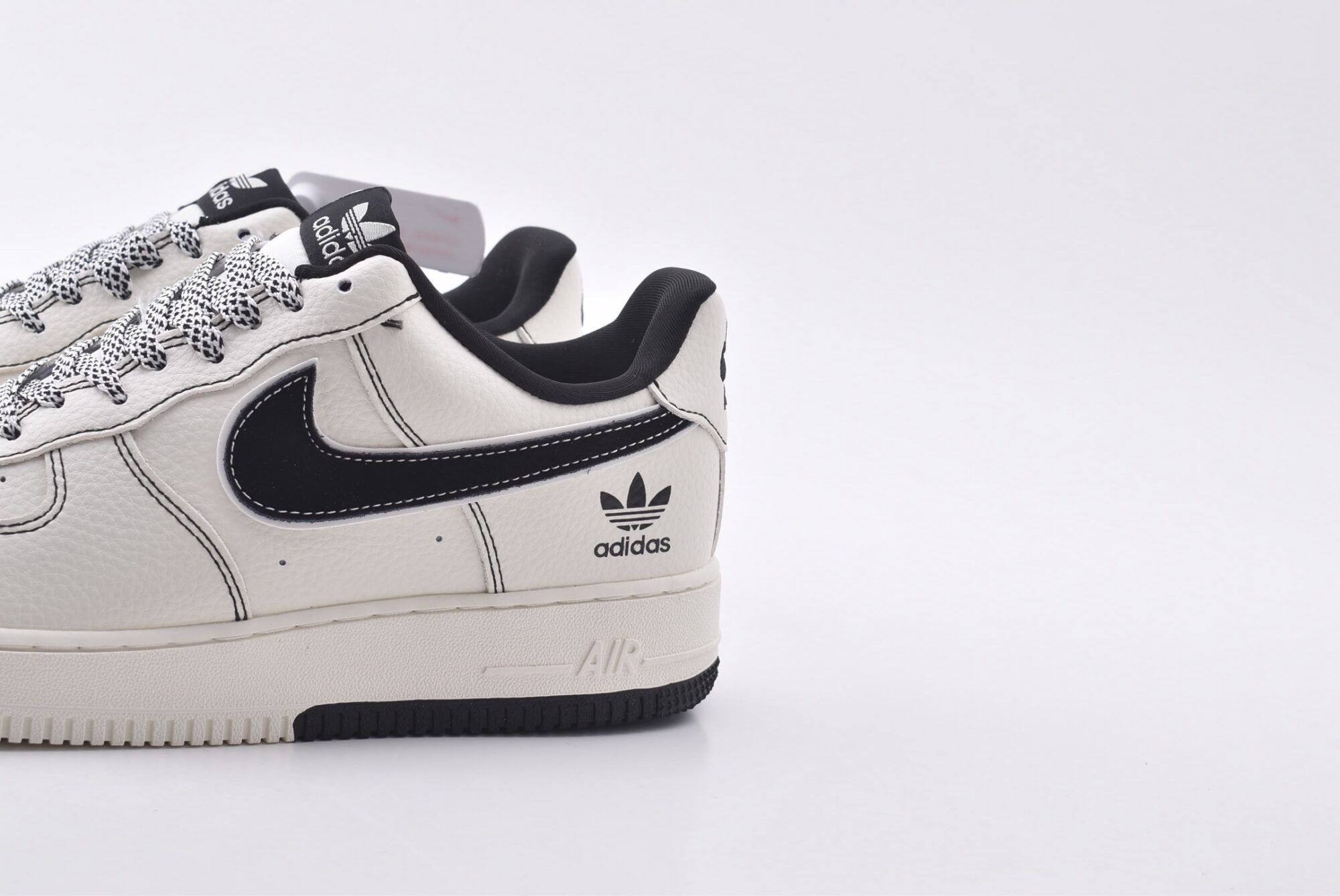 nike air force 1(white and black)
