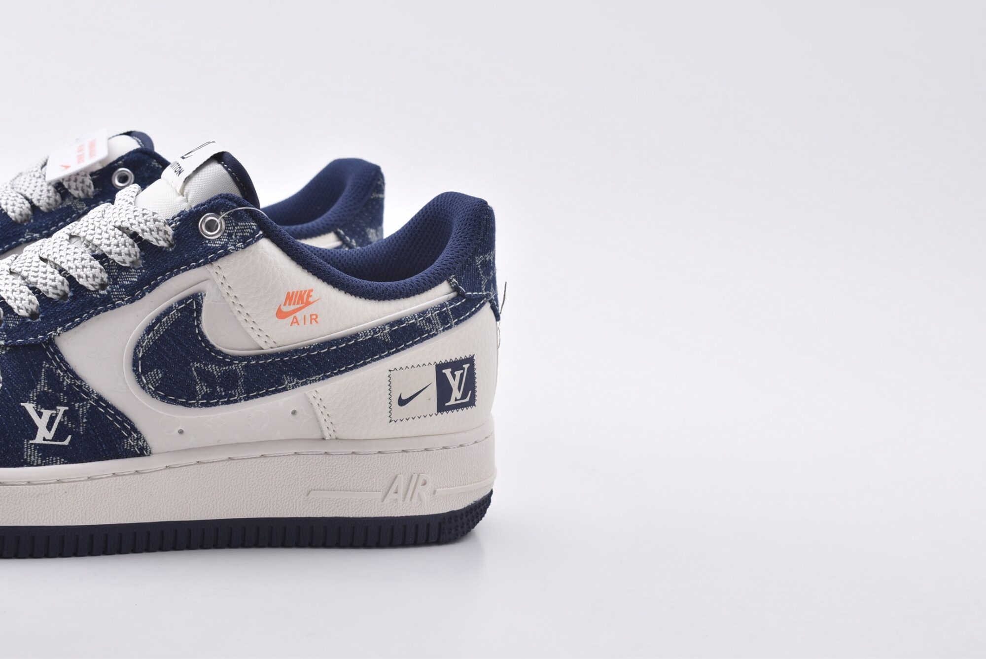 nike air force 1 lv custom (white and blue)