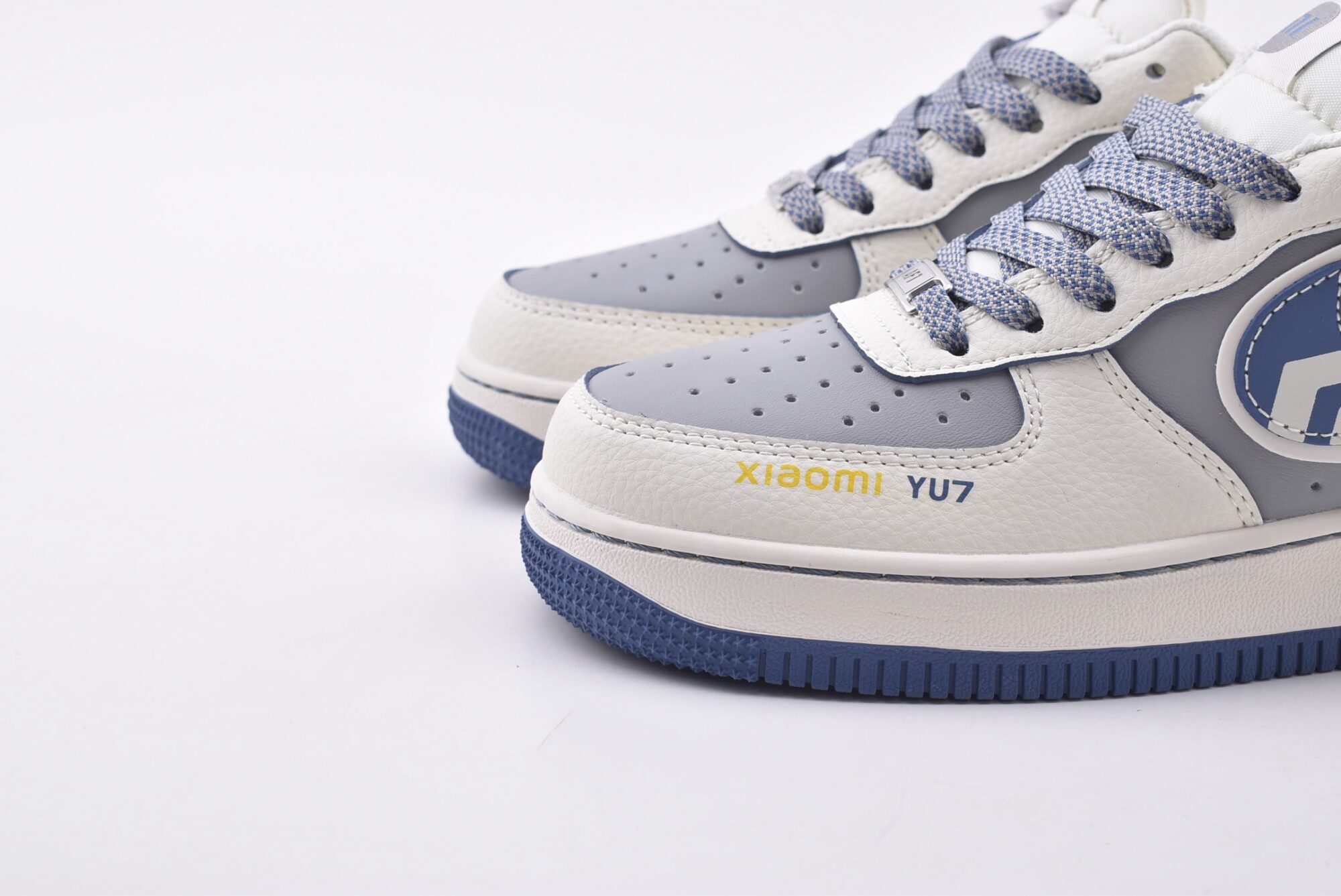 nike air force 1 xiaomi yu7 custom edition (white, gray, blue)