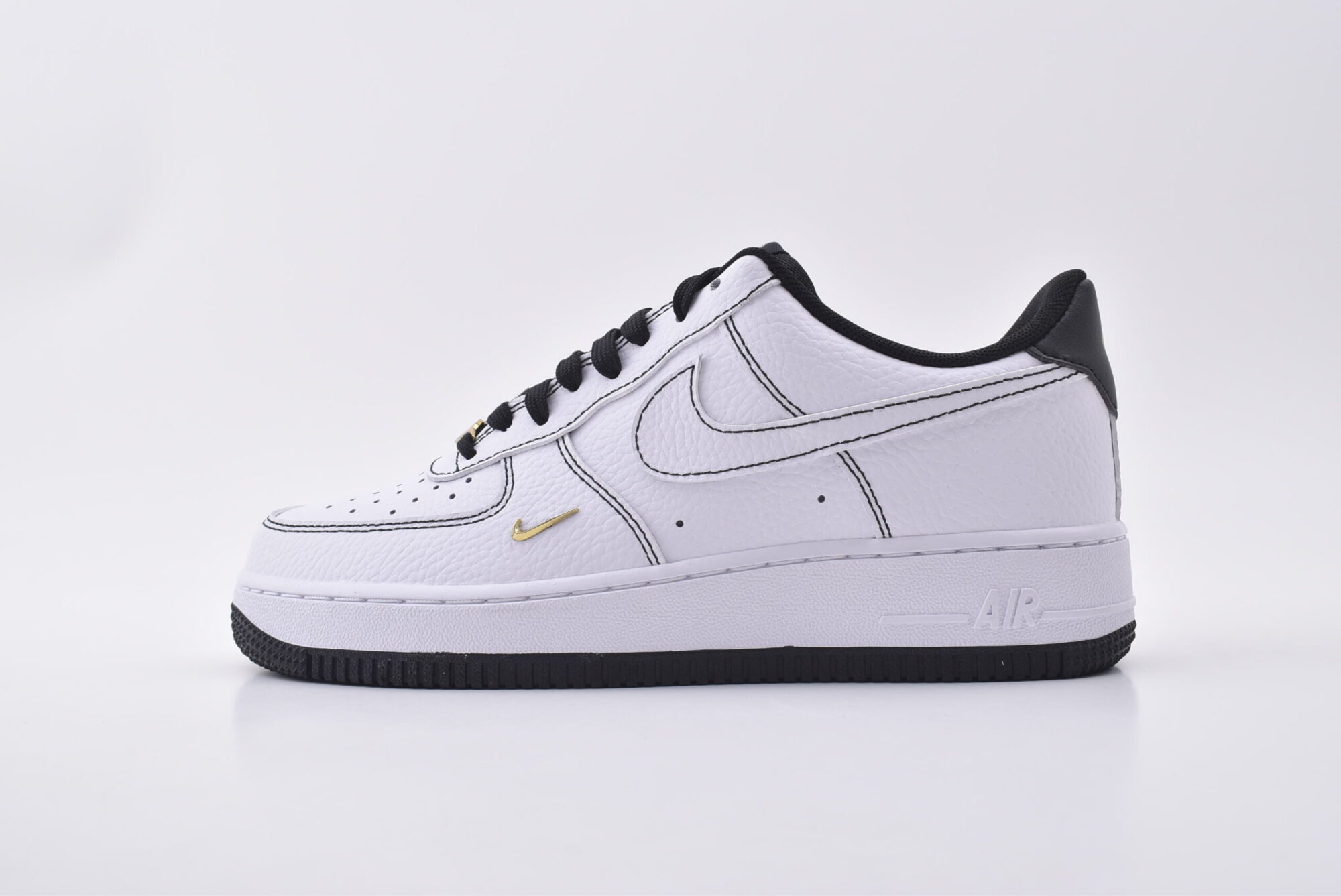 nike air force 1(white, black and gold hook)