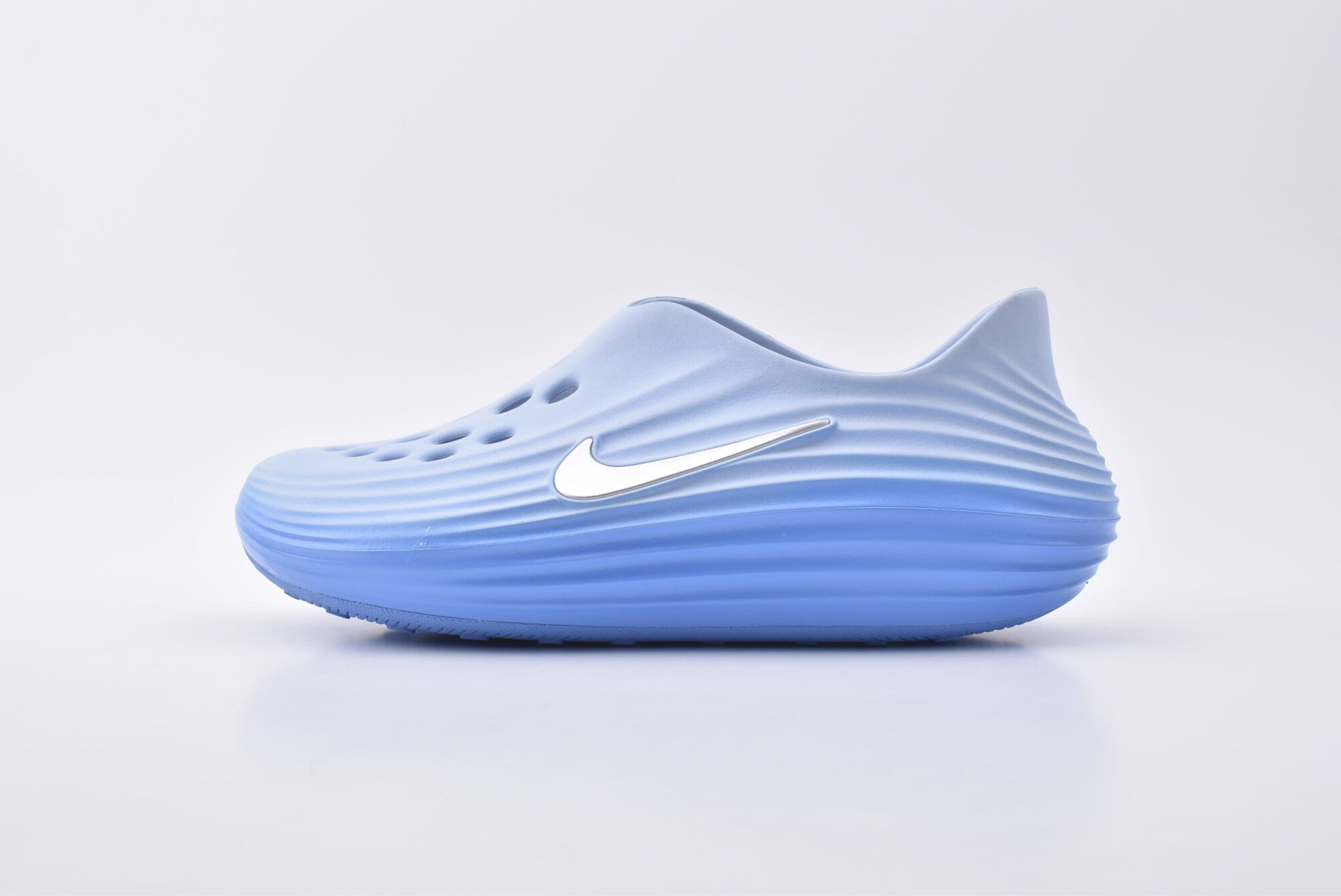 nike reactx rejuven 8 hole sandals