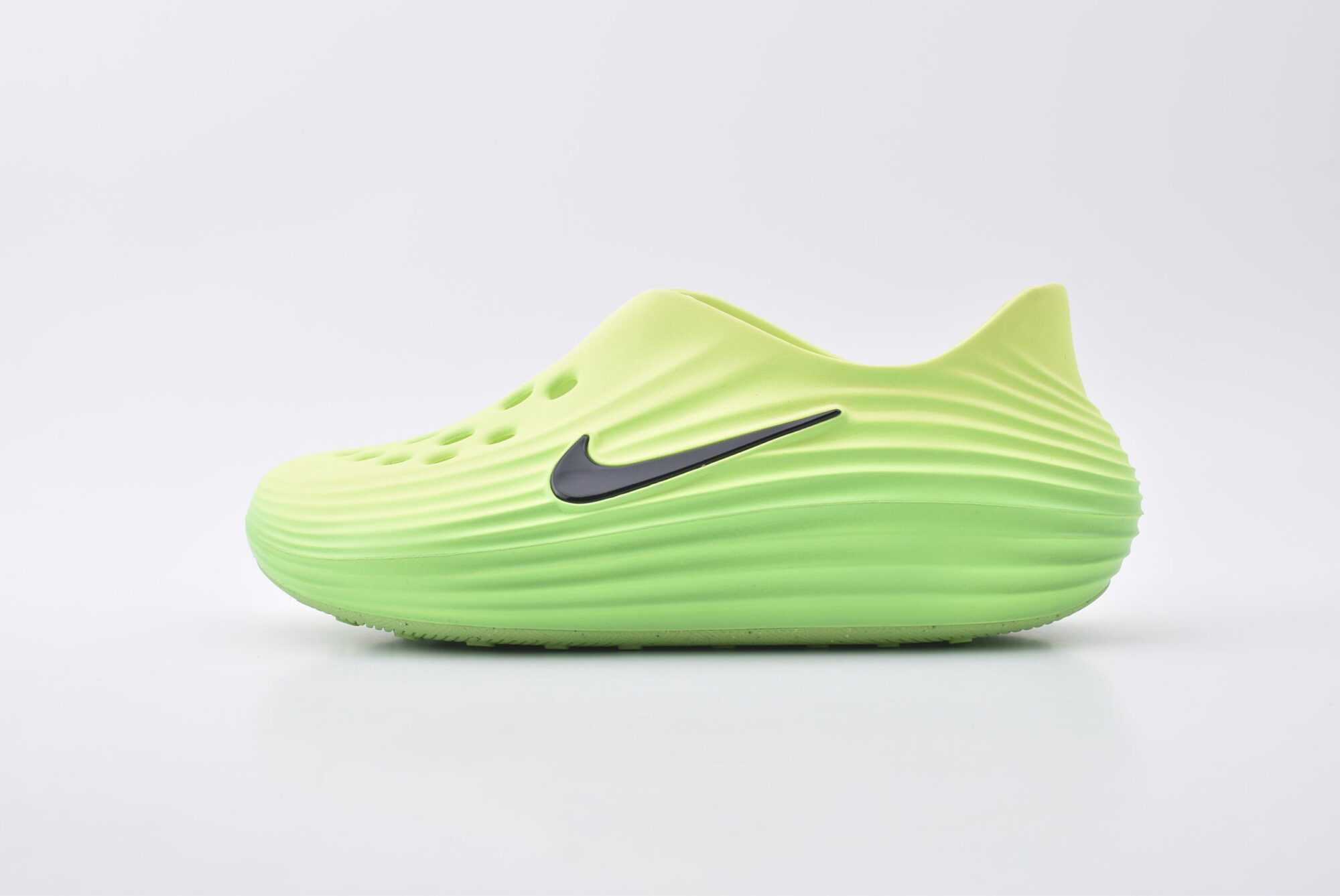nike reactx rejuven 8 hole sandals （fluorescent green）