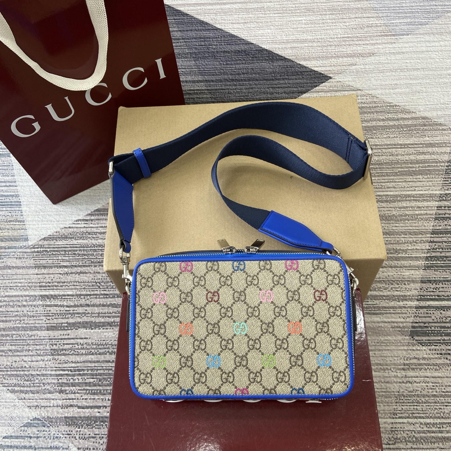 GUCCI mini shoulder bag