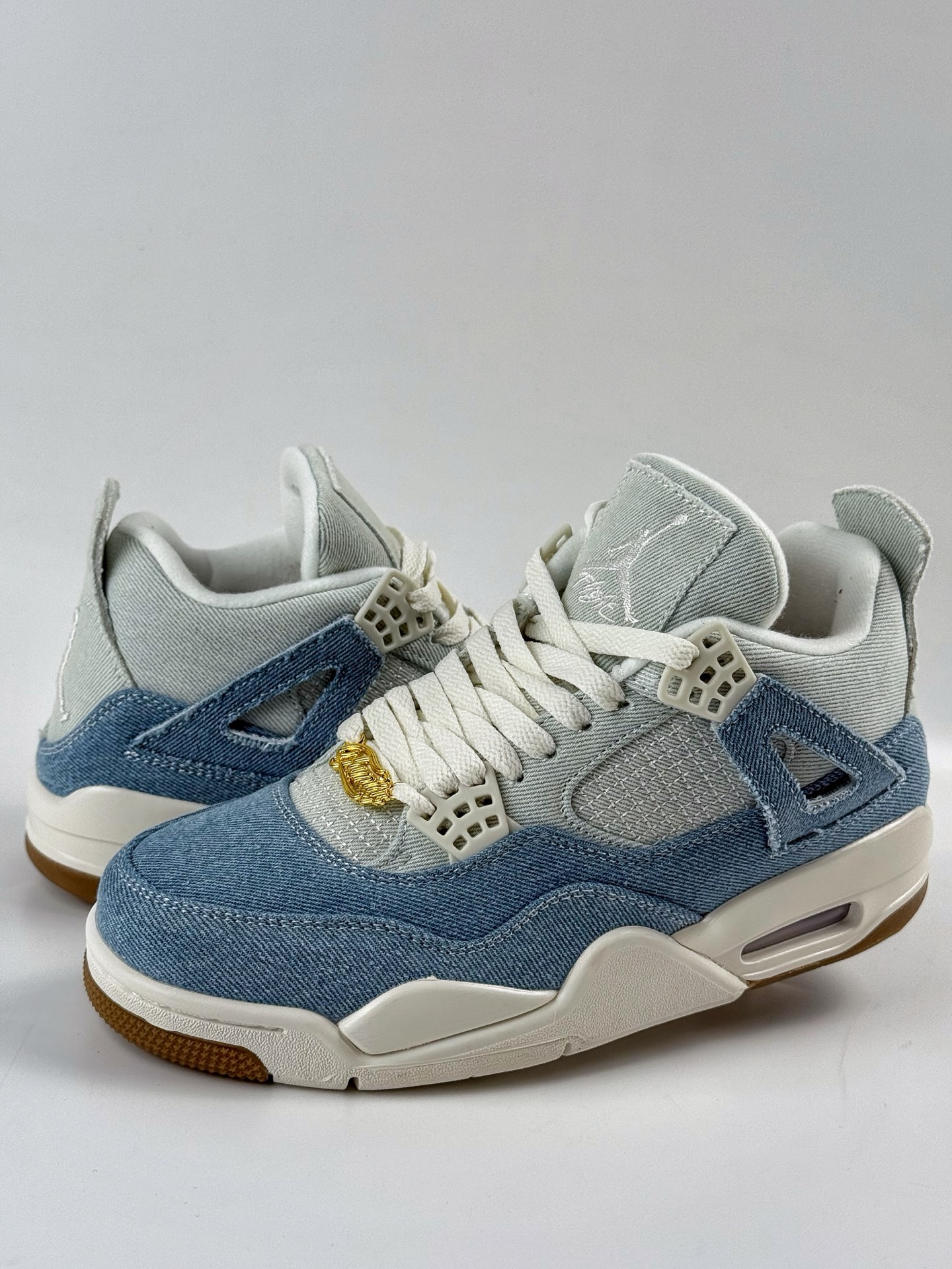 Air Jordan 4 Washed denim