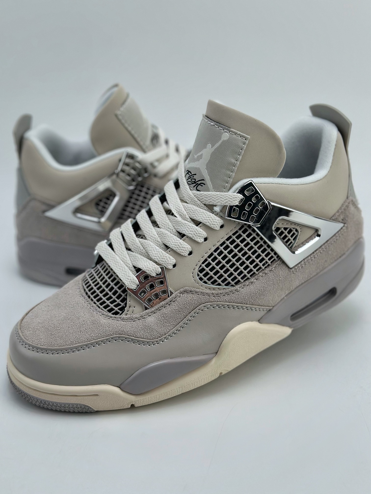 Air Jordan 4 Retro "Frozen Moments"