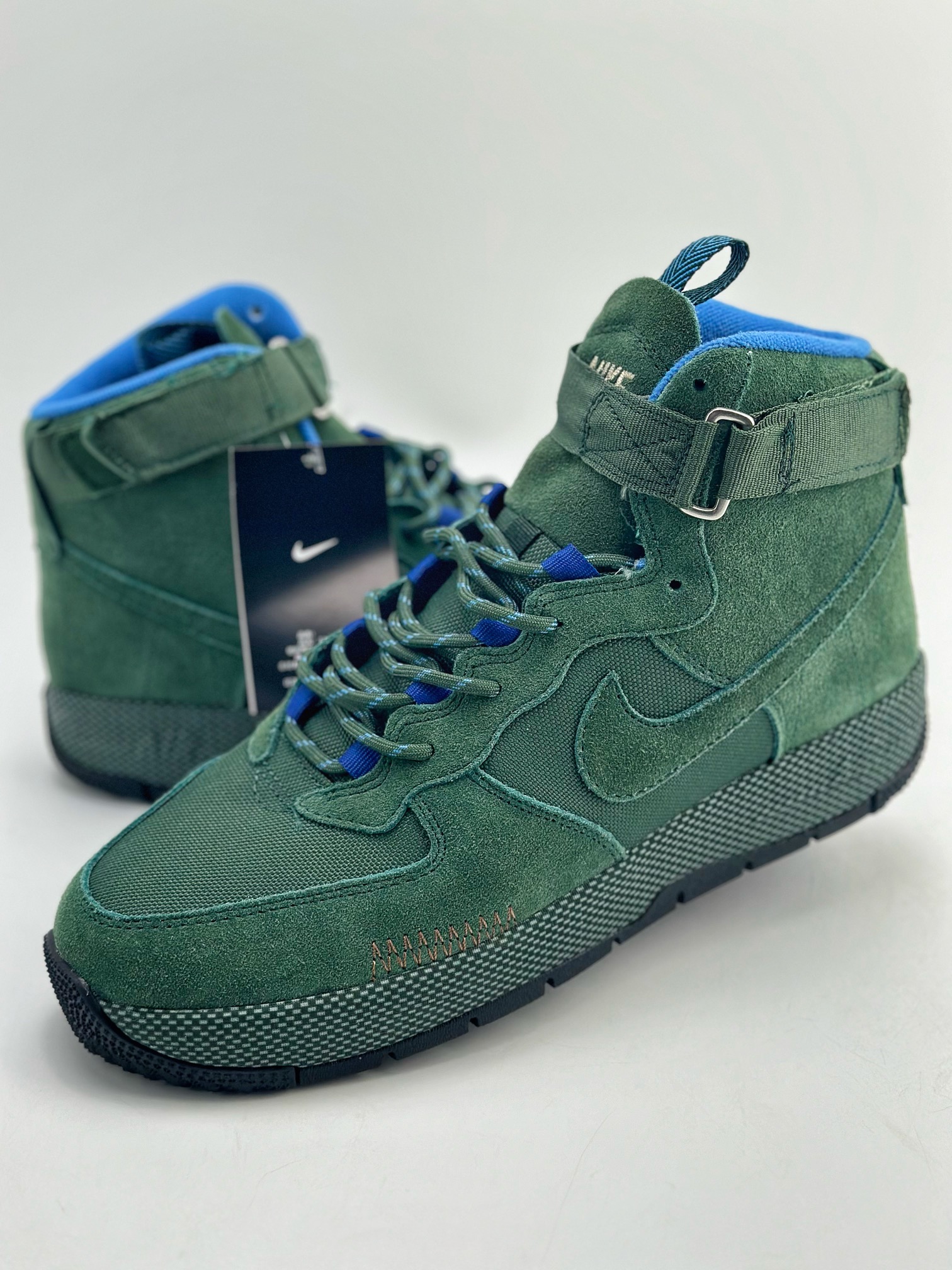 Nike Air Force 1 WILD 07
