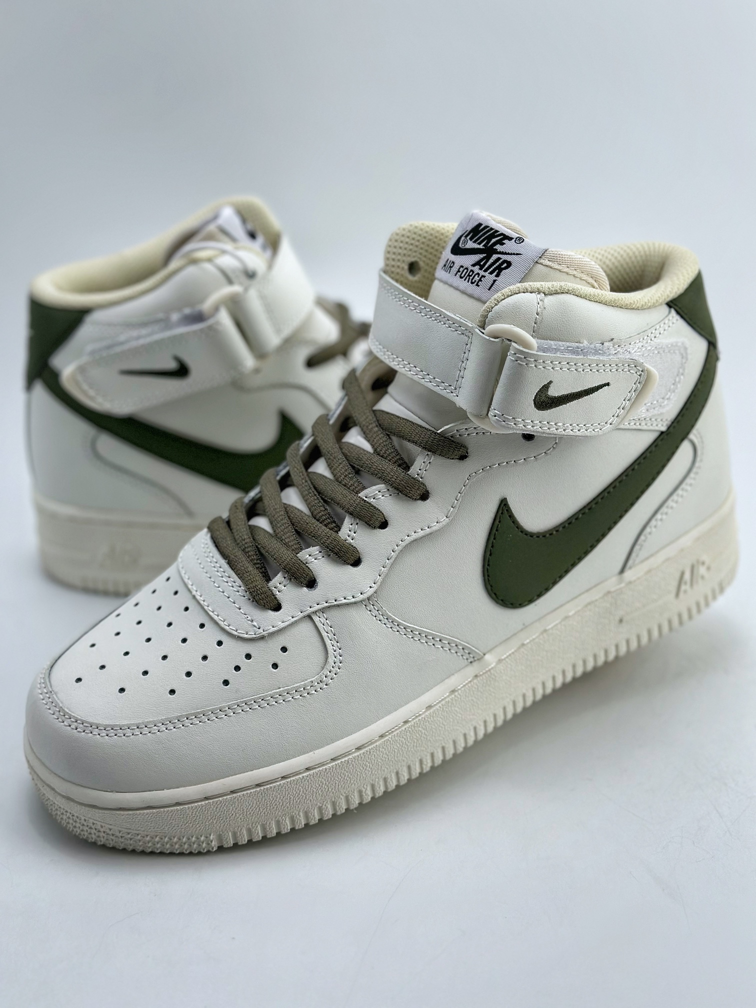 Nike Air Force 1 High 07