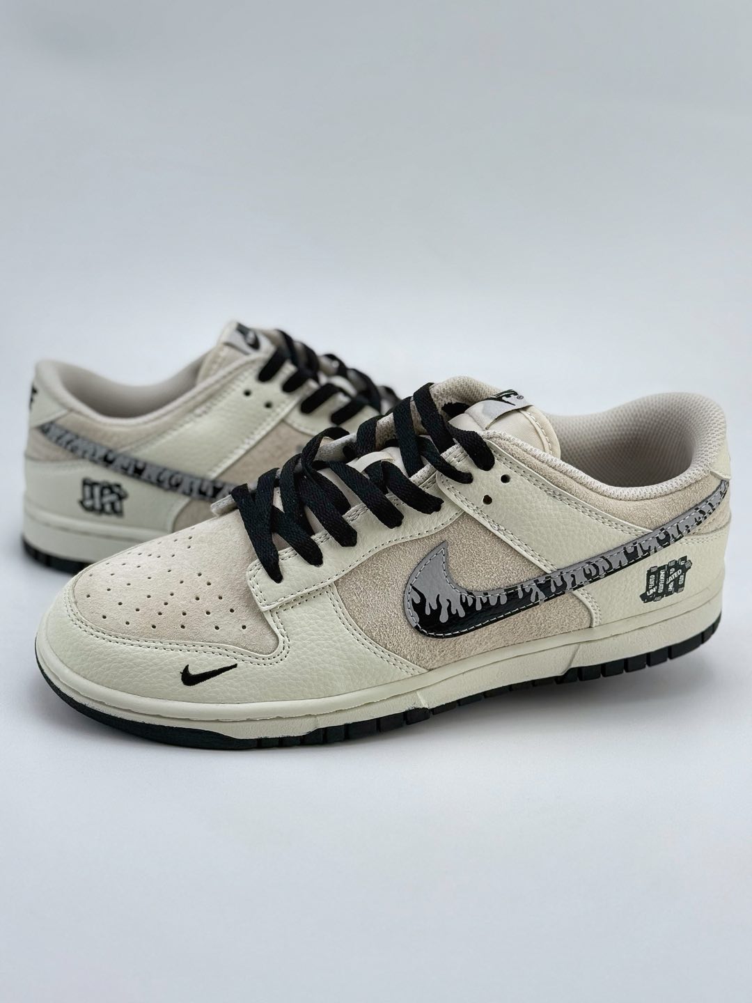 Nike SB Dunk Low x UNDEFEATED White and Black Hook Flame Graffiti