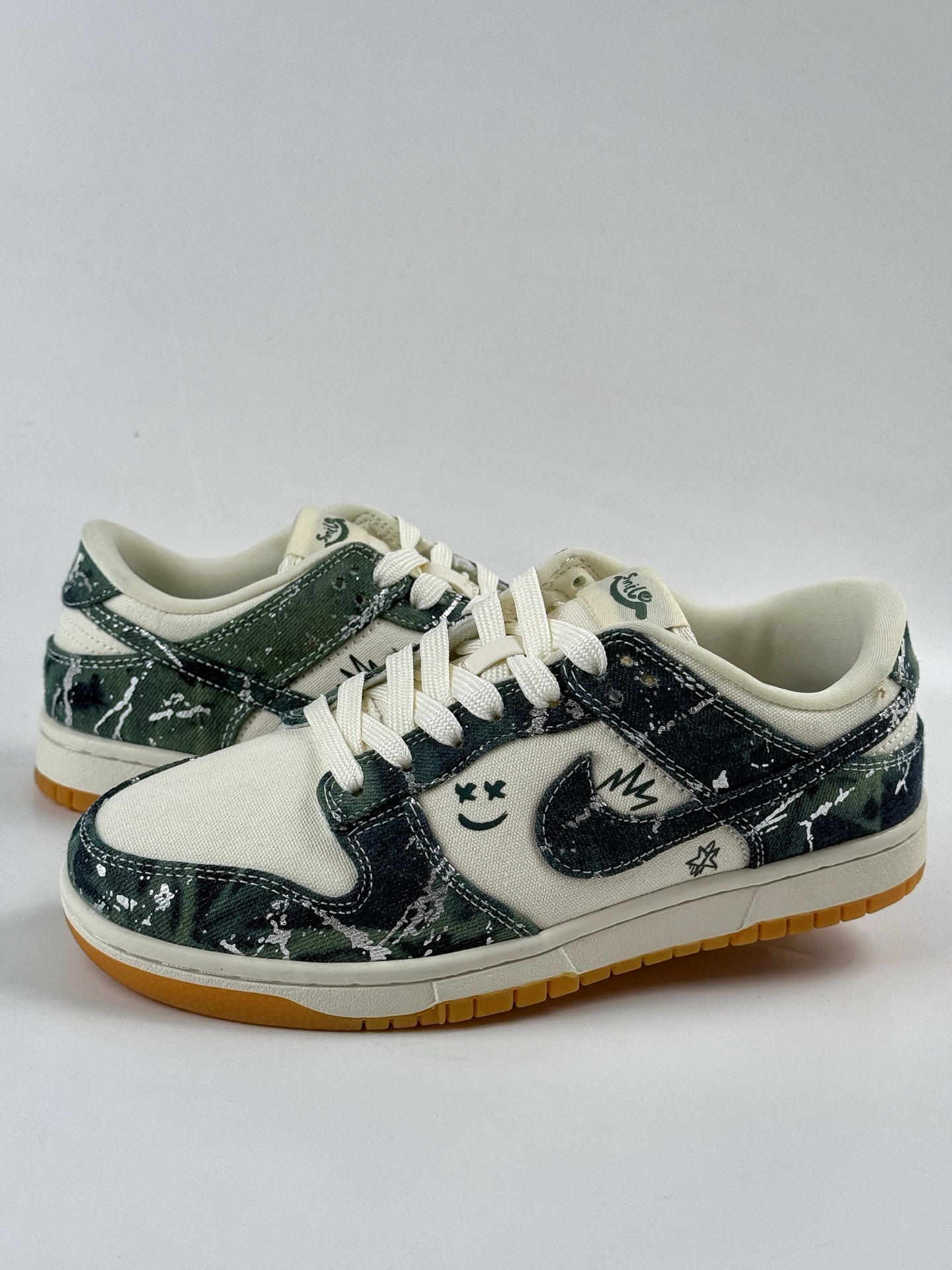 NIKE SB Dunk Low RETRO Army Green Fabric