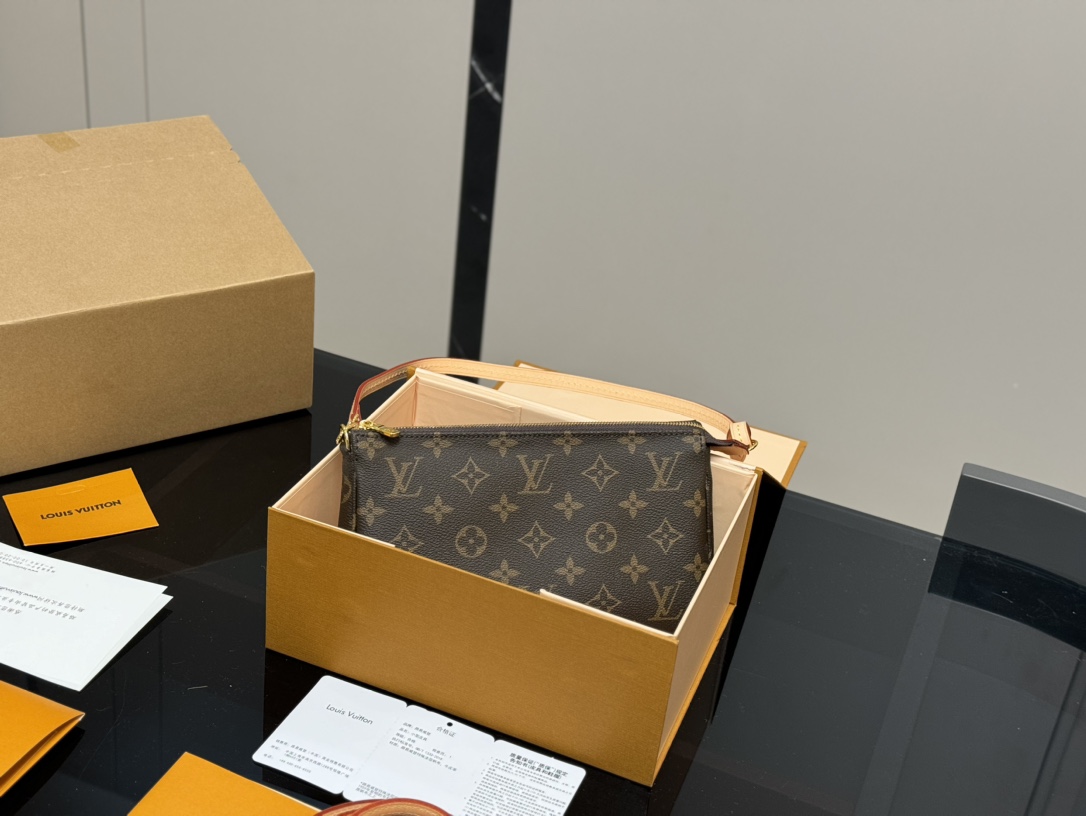 Louis Vuitton Mahjong Bag