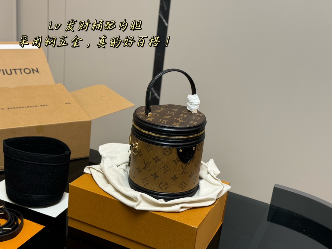 Louis Vuitton Bucket Bag