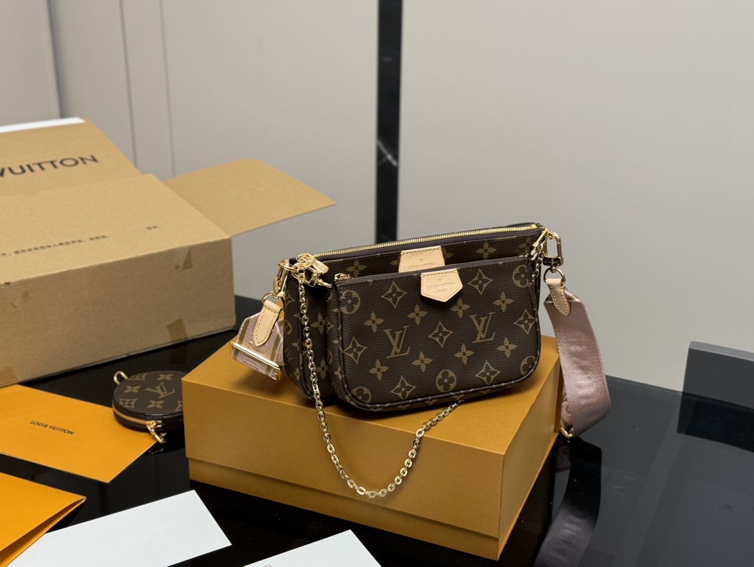 Louis Vuitton Mahjong Bag