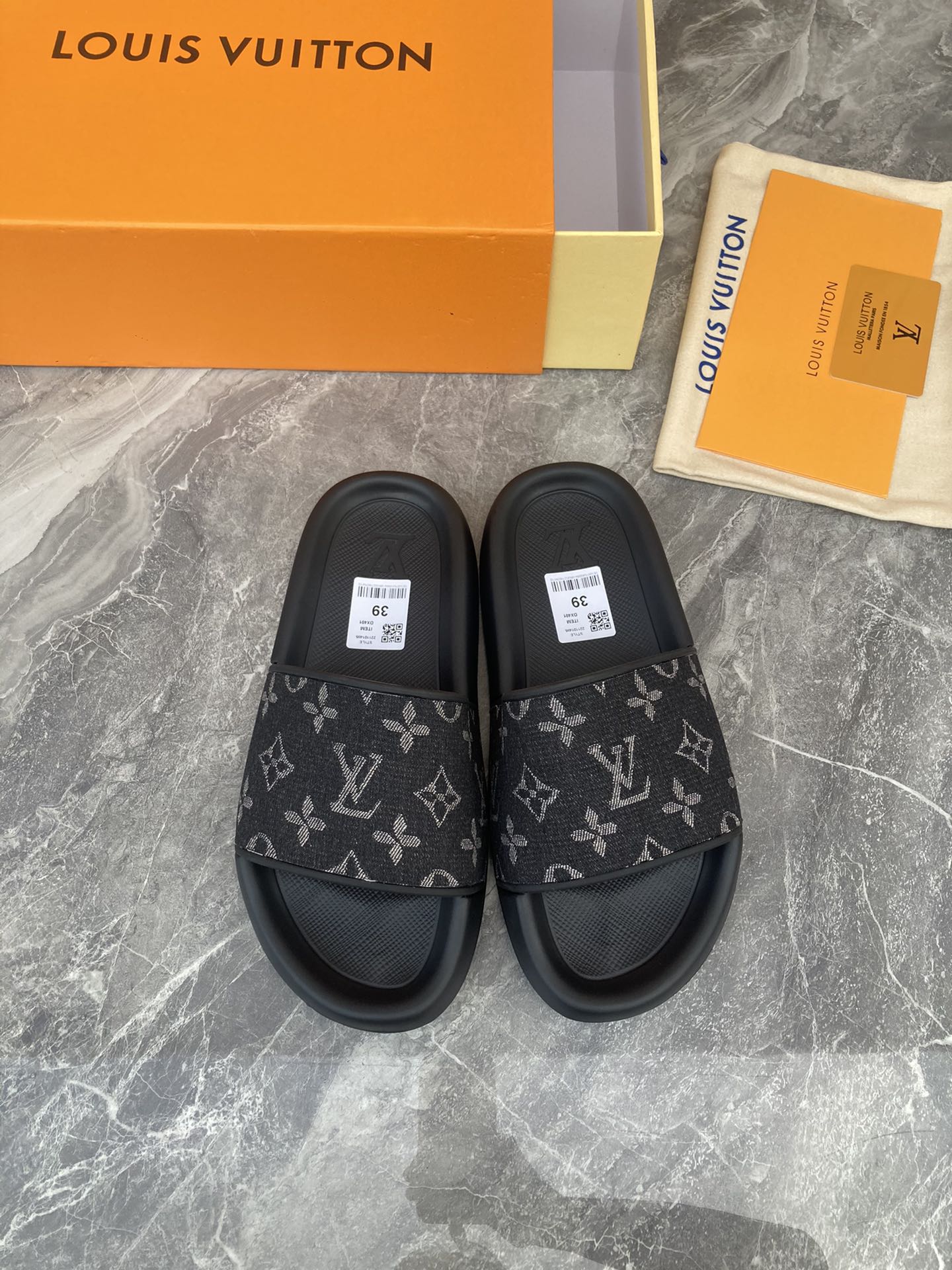 Louis Vuitton couple's slippers